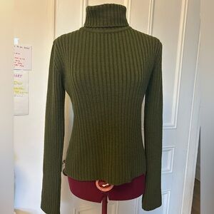 Vintage Olive Green Ribbed Turtleneck Sweater